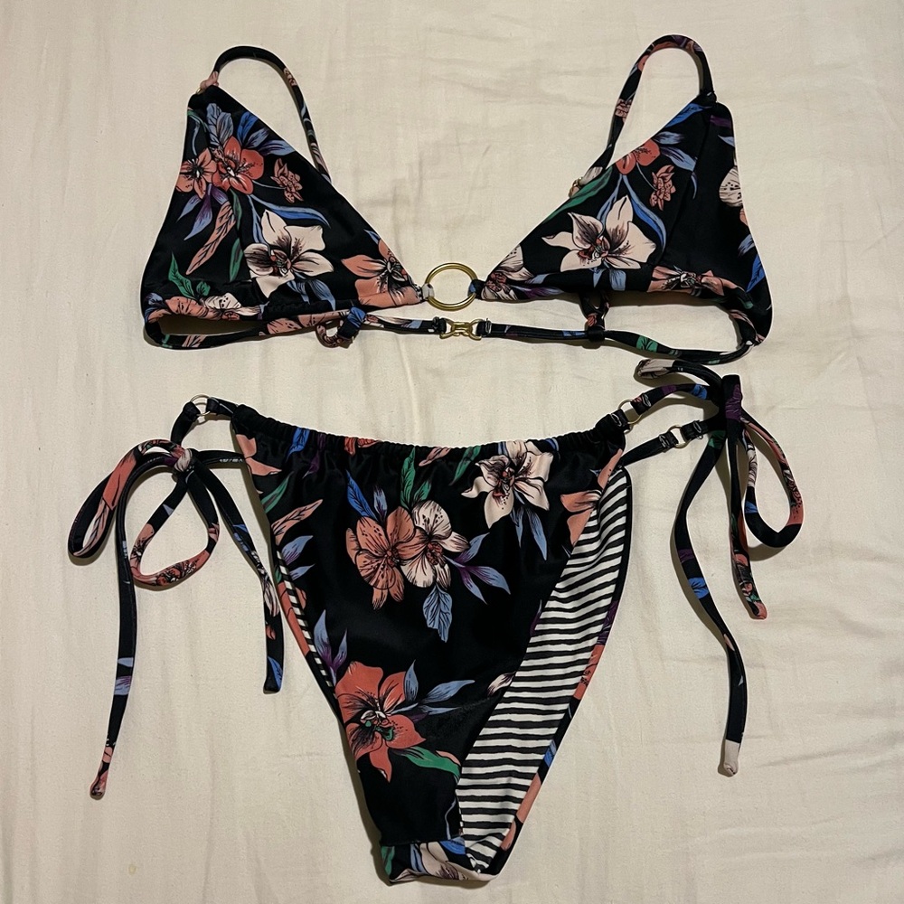 Rove Swimwear Bikini Wild Orchid Set Size L